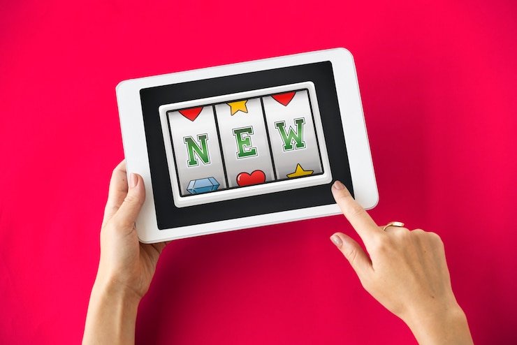 Layar verifikasi KYC dengan upload dokumen identitas